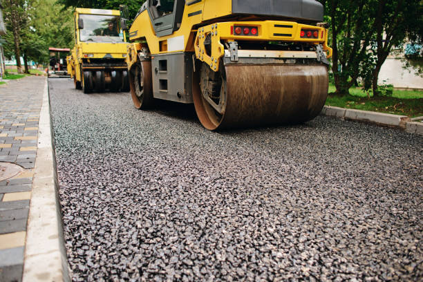Best Driveway Paving Contractor  in Simsbury Center, CT