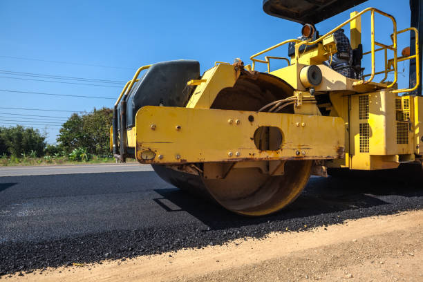 Best Professional Driveway Pavers  in Simsbury Center, CT
